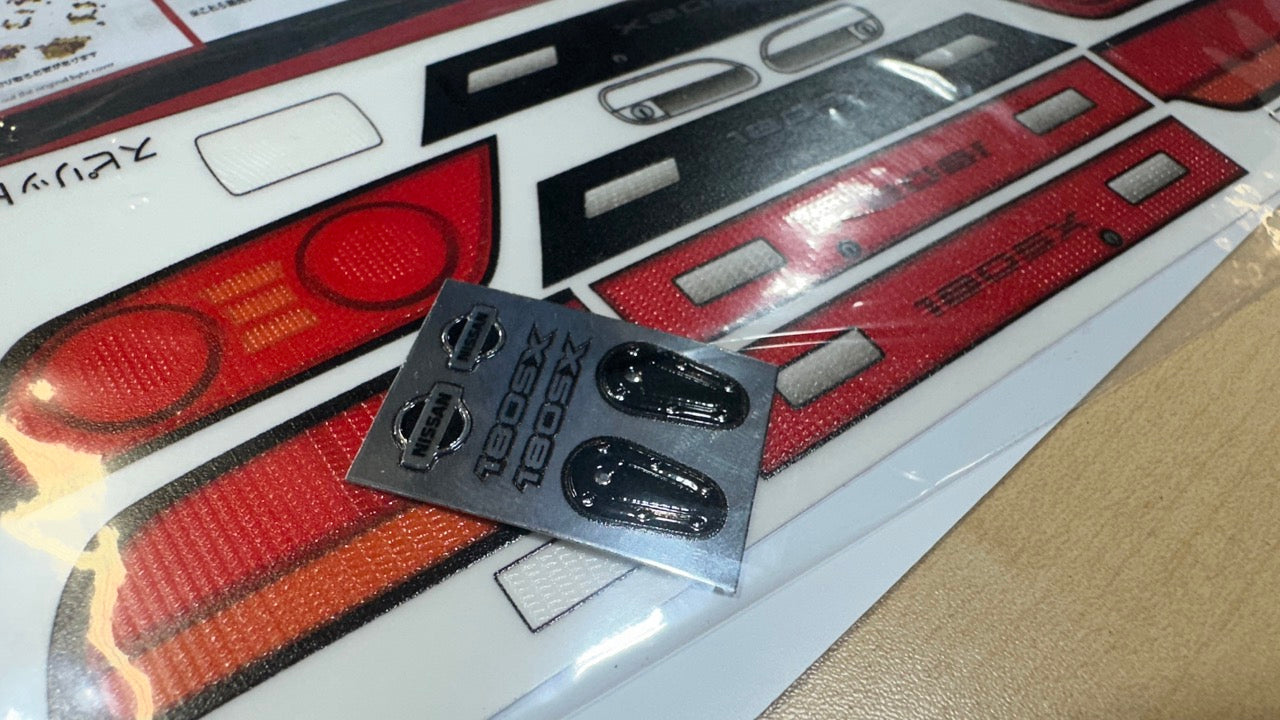 307B0B3B-3A2F-4264-AC59-EA90240DCFB1_1_201_a Large