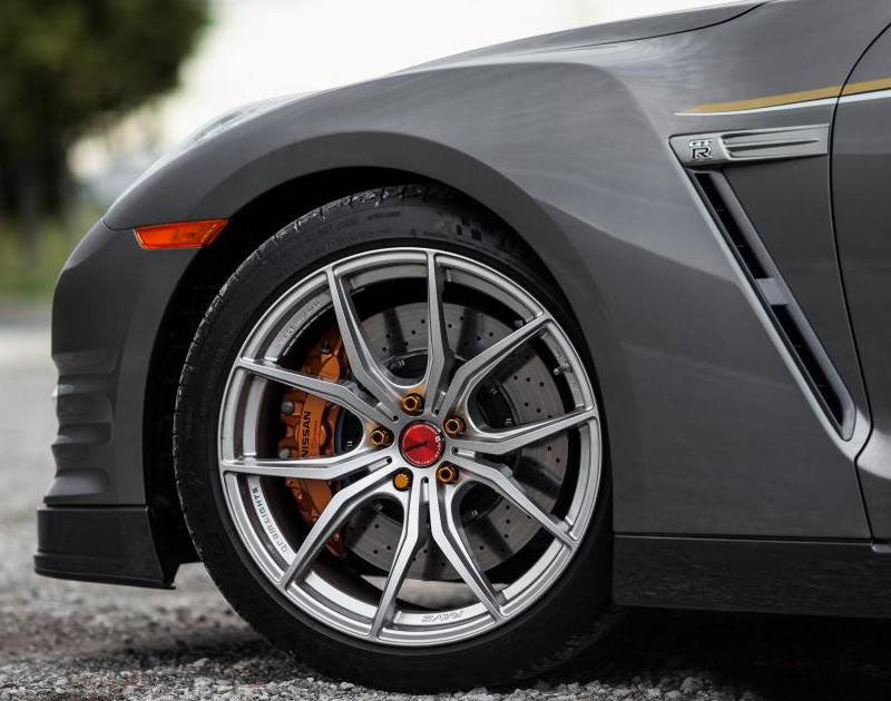 57FXX 18 Sunlight Silver1