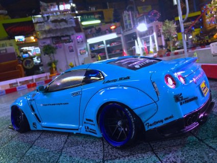 ミニカー Liberty Walk GTR-R35 EILODON ミニカー Liberty Walk GTR