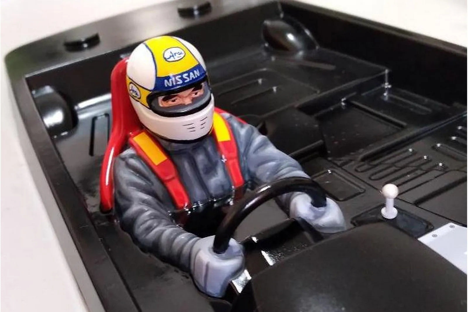 Interior Cockpit Set (With Helmet) Scale Driver RIGHT HAND DRIVE RHD (Unpainted) [Tamiya] 54157