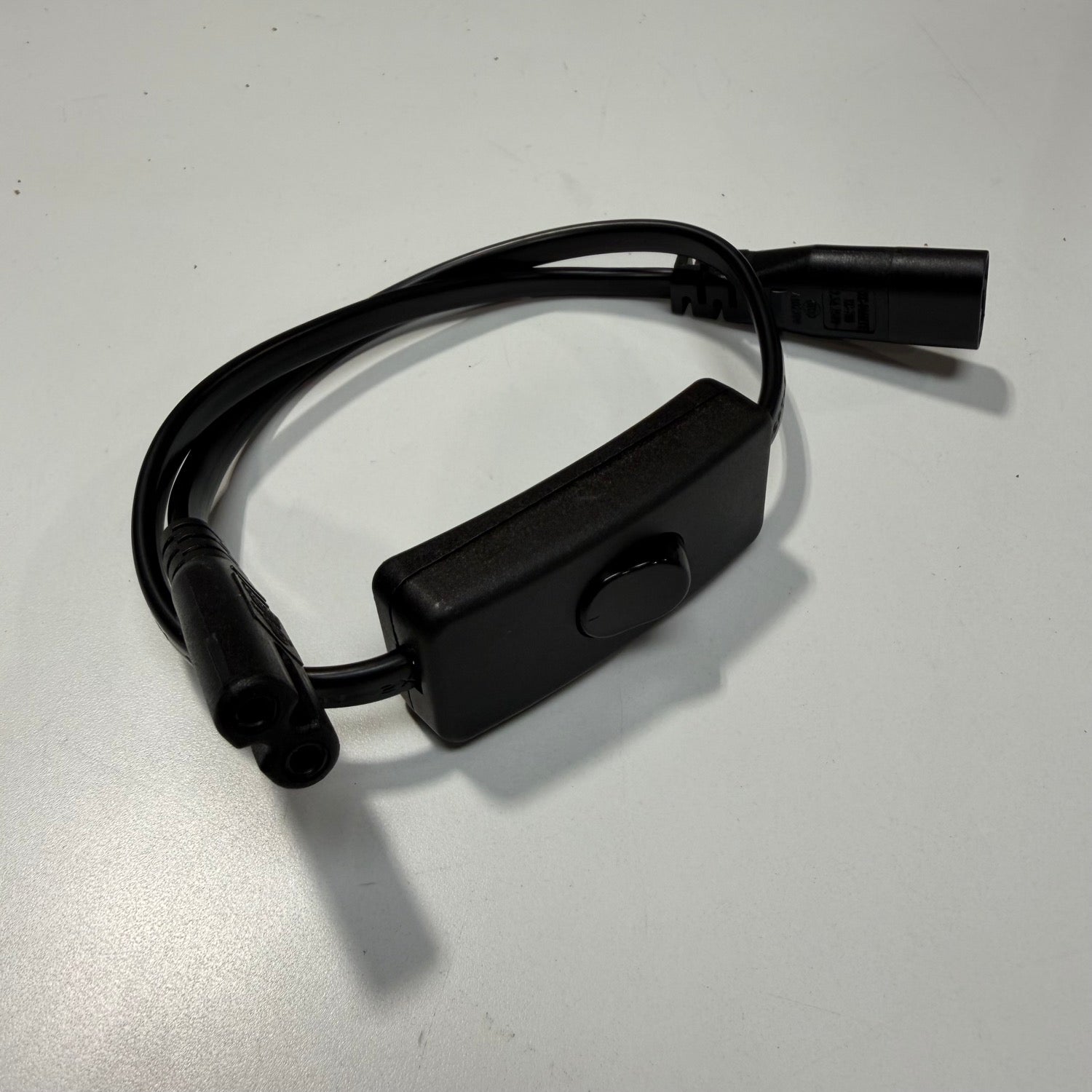 Inline Charger On/Off Switch Cable C7 C8 2 Wire [Scale Reflex] 700213