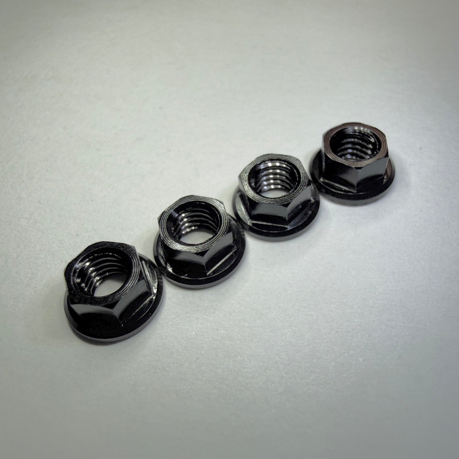 5.5mm Serrated Lightweight Aluminum WHEEL NUTS Lug Nut - Black Red Purple [SCALE REFLEX]