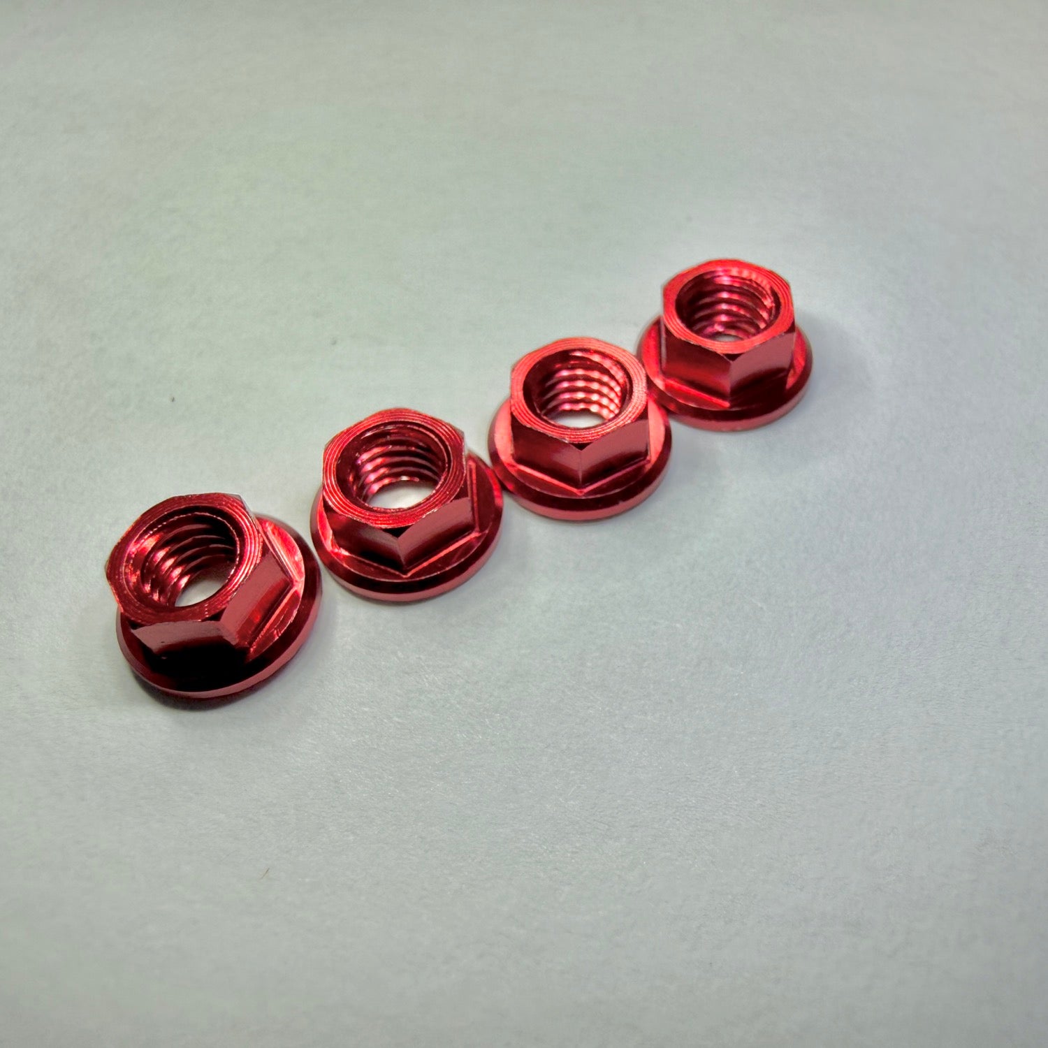 5.5mm Serrated Lightweight Aluminum WHEEL NUTS Lug Nut - Black Red Purple [SCALE REFLEX]