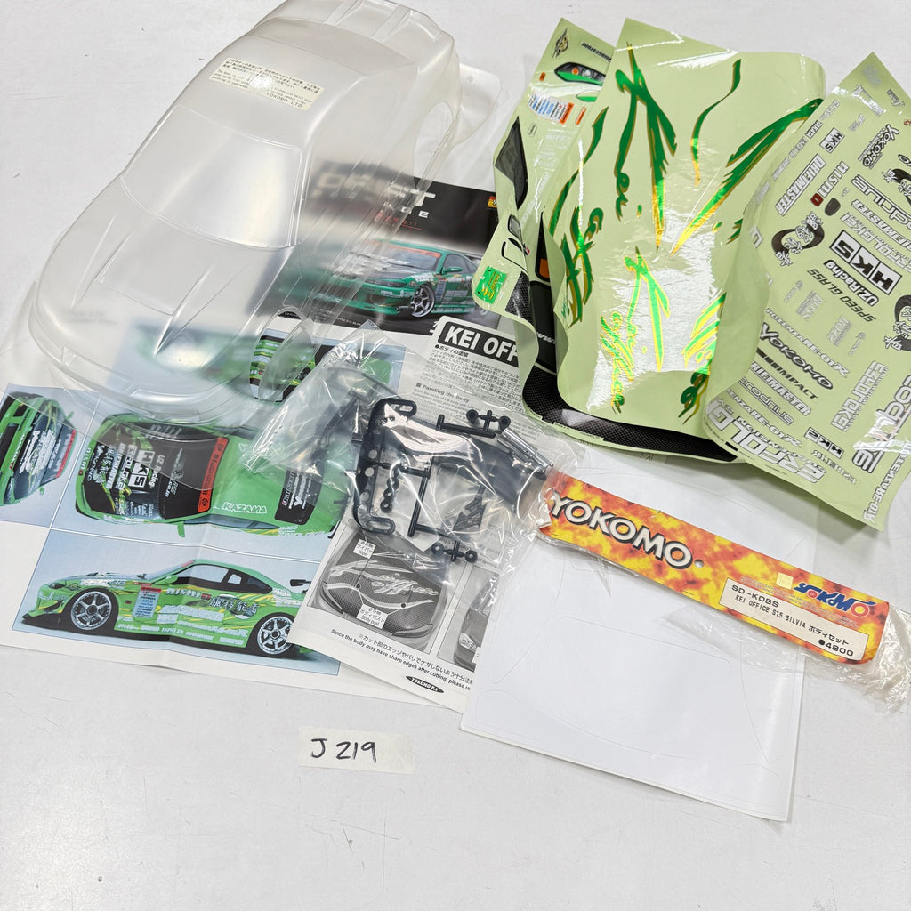 ヨコモ S15 SILVIA KEI OFFICE ボディー Nissan S15 Silvia Kei Office w/ Livery, Wing, 1-10 Body Set