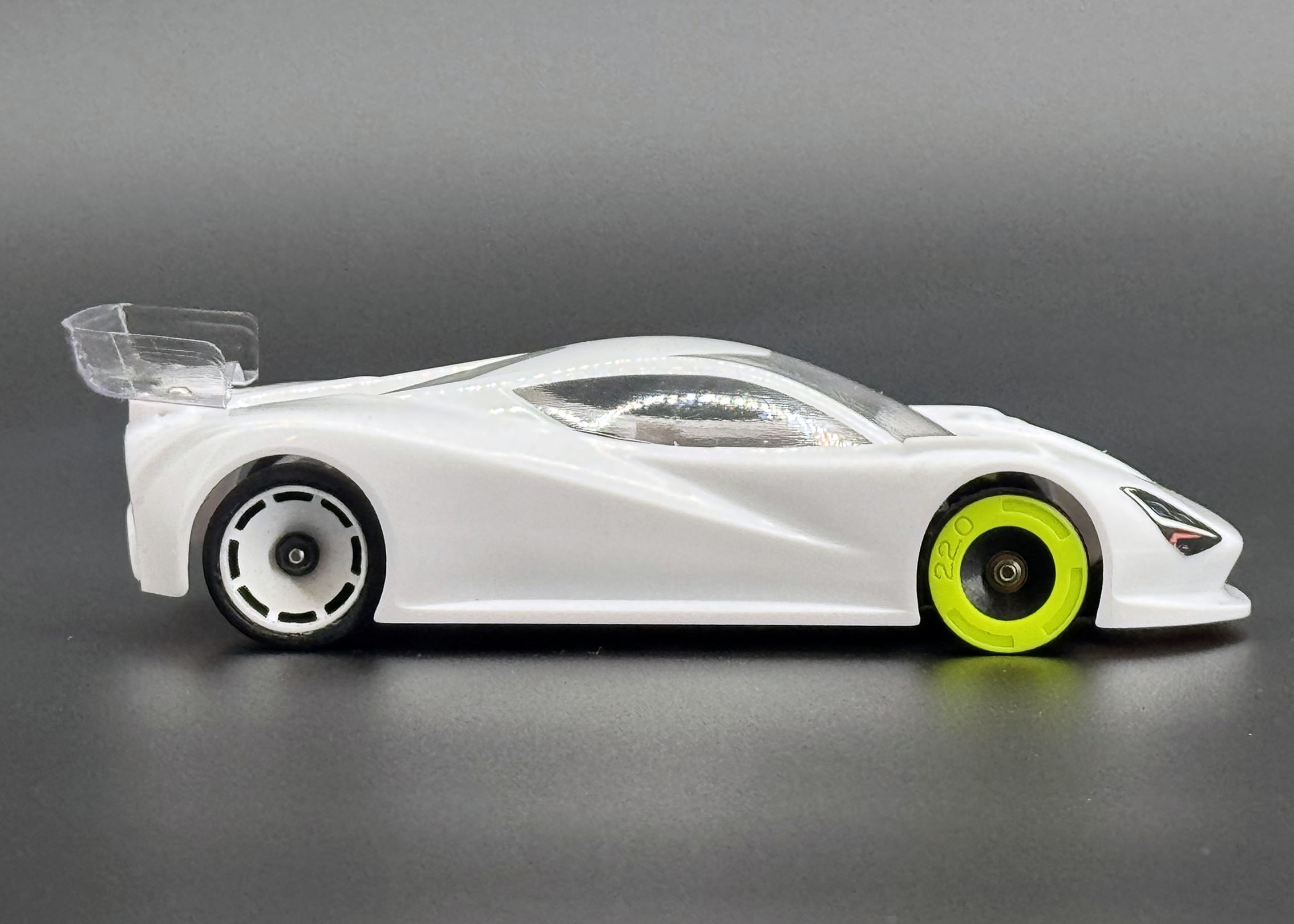 MAKO EVO 1-28 Plastic Body Set with Lexan Roof (MINI-Z) [RAD BODY] RAD014