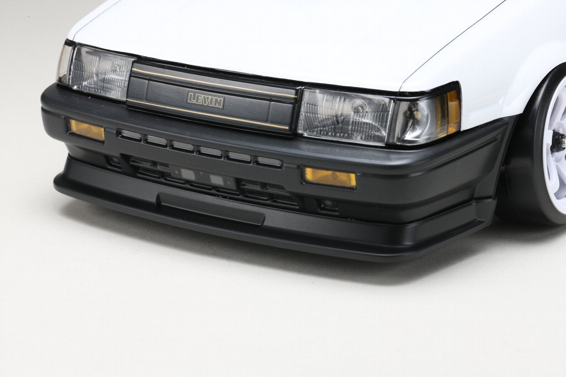 PREORDER: TOYOTA Corolla Levin (AE86) 2Dr Aero Parts Set for SD-AE86L2B [Yokomo] SD-AE86L2P