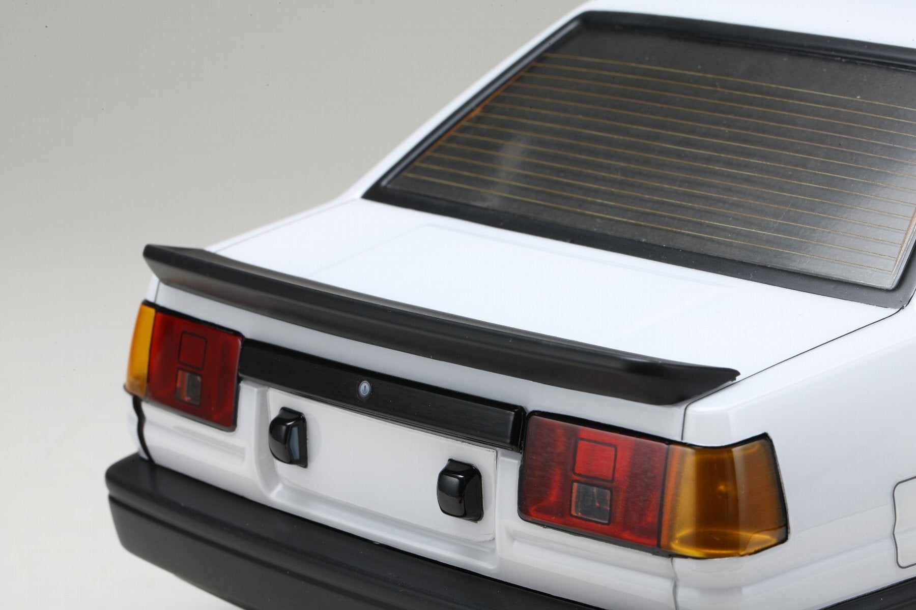 PREORDER: TOYOTA Corolla Levin (AE86) 2Dr Aero Parts Set for SD-AE86L2B [Yokomo] SD-AE86L2P