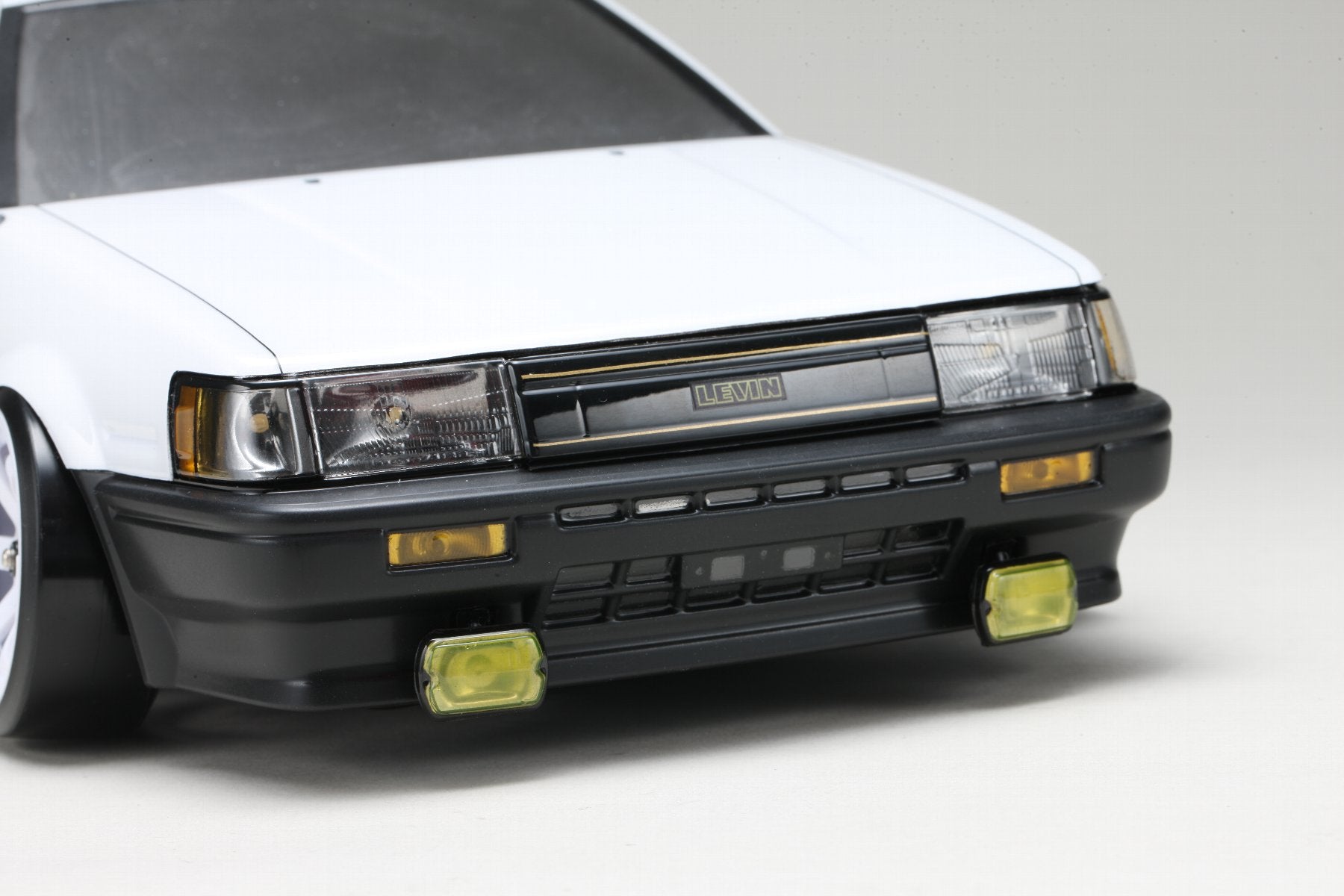 PREORDER: TOYOTA Corolla Levin (AE86) 2Dr Aero Parts Set for SD-AE86L2B [Yokomo] SD-AE86L2P