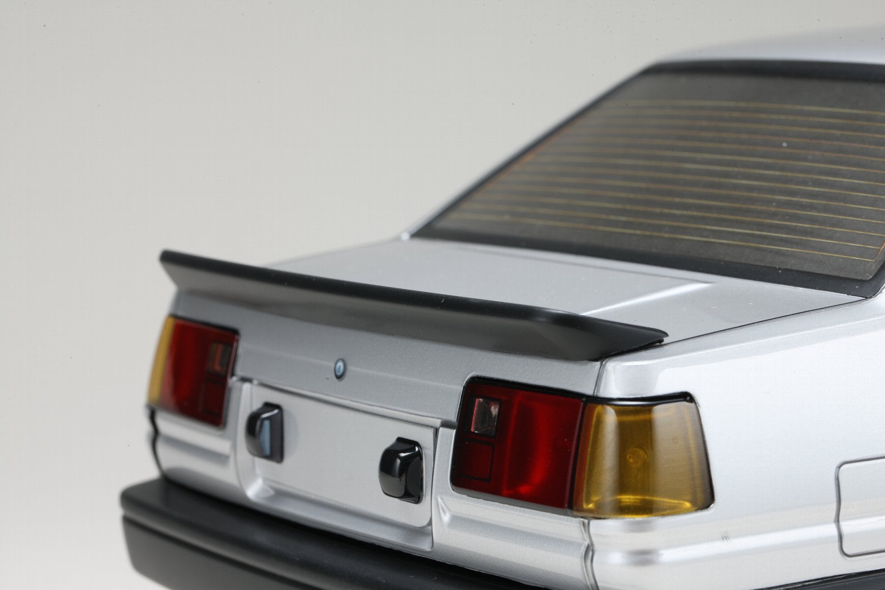 PREORDER: TOYOTA Sprinter Trueno(AE86)2Dr Aero Parts Set for SD-AE86T2B [Yokomo] SD-AE86T2P