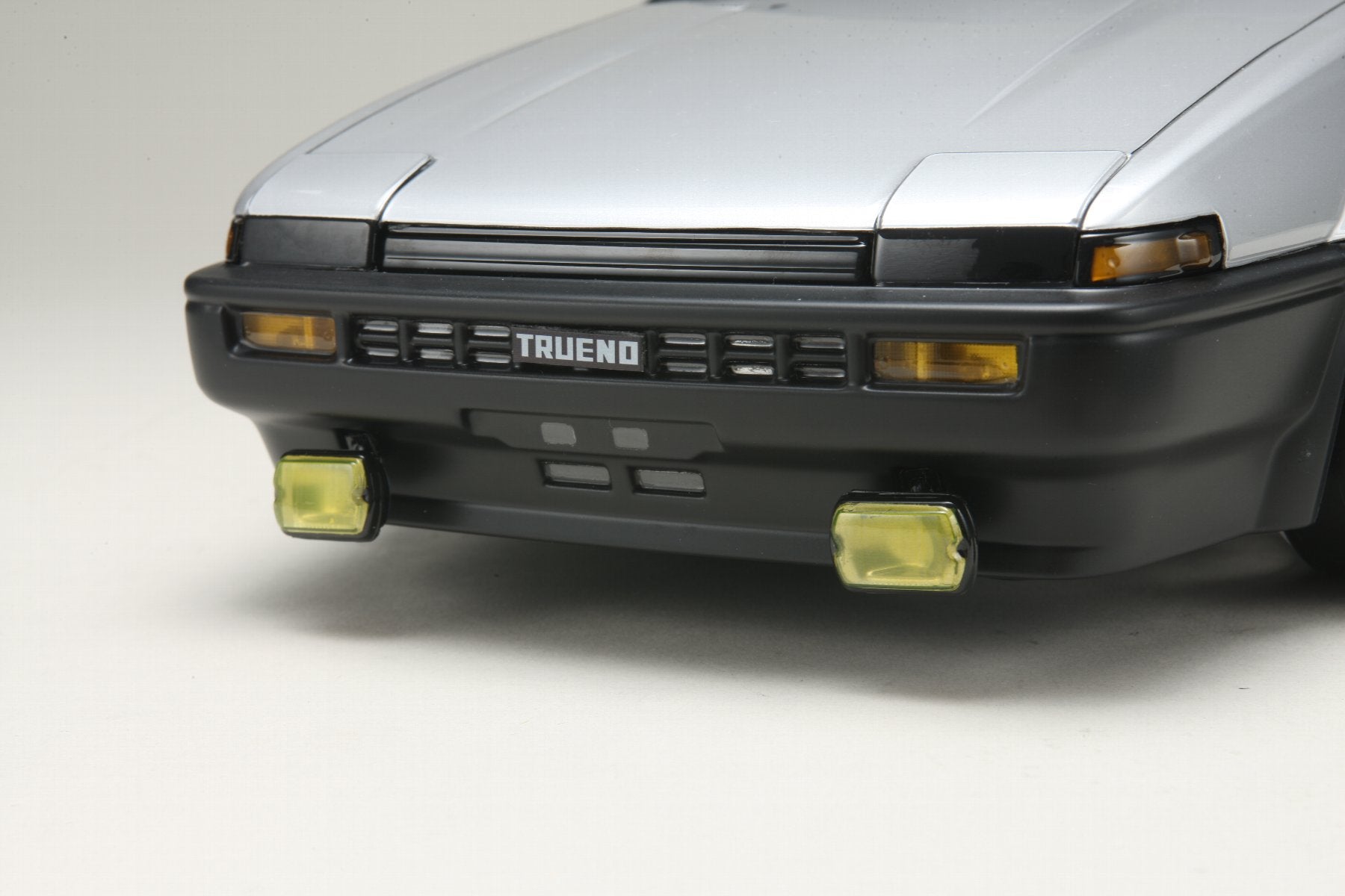 PREORDER: TOYOTA Sprinter Trueno(AE86)2Dr Aero Parts Set for SD-AE86T2B [Yokomo] SD-AE86T2P
