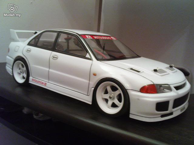 ホビーラジコン KYOSHO MITSUBISHI LANCER EVOLUTION 1/28 Kyosho Mini-Z Mitsubishi Lancer Evolution X Mitsubishi