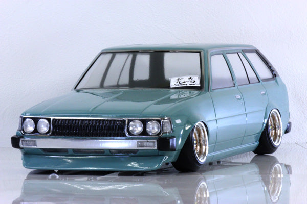 トヨタ カリーナ ラジコンボディー Toyota Corolla KE70 Wagon 1-10 Body Set [Pandora] PAB-3159