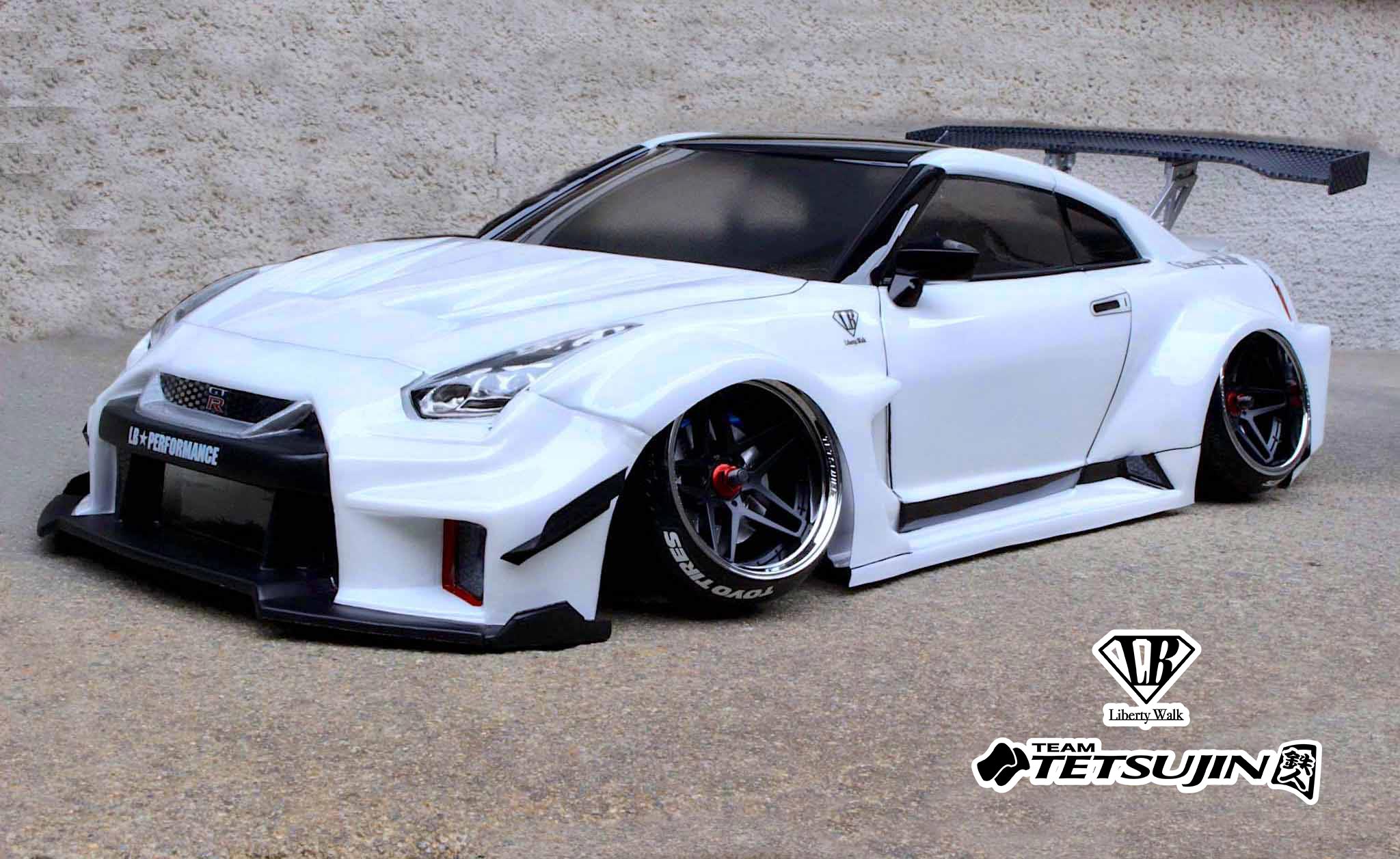 新作登場格安NISSAN R35 GT-R (2007y-) LB-Silhouette WORKS GT 35GT-RR Ver.2 フルキット 8点／／FRP Liberty Walk リバティーウォーク エアロ エアロパーツ